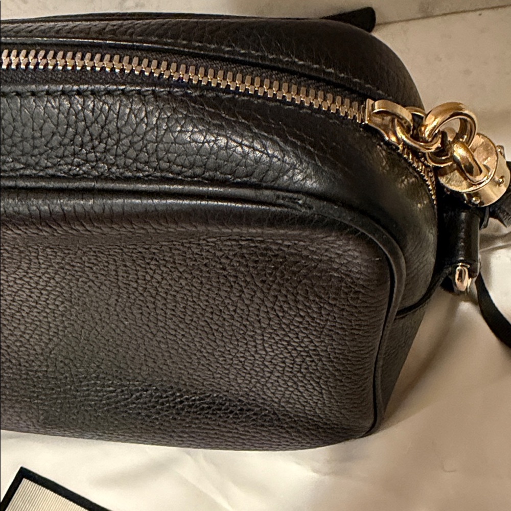 Gucci Soho Disco Black Leather Crossbody Bag With Tassel - Picture 13 of 16